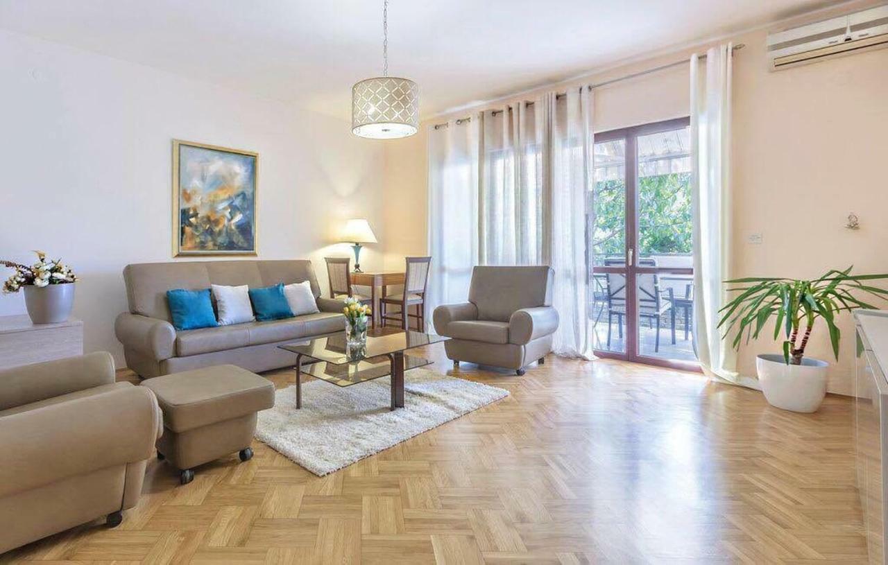 Apartman Eta Pula